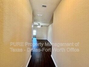 208 W Franklin Ave in Saginaw, TX - Building Photo - Building Photo