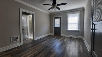 1007 Art Hill Pl in St. Louis, MO - Building Photo - Building Photo