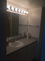 555 E William St, Unit 11J in Ann Arbor, MI - Building Photo