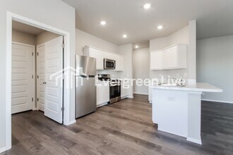 2101 S Lakin Ln in Claremore, OK - Building Photo - Building Photo