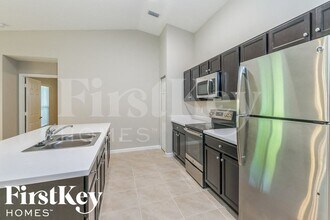 1133 SW Eleuthera Ave in Port St. Lucie, FL - Building Photo - Building Photo