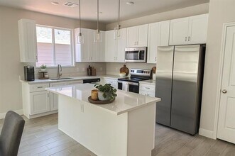 1023 Mustang Trail in Granbury, TX - Building Photo - Building Photo