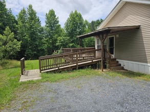 3835 Bachelor Creek Rd in Asheboro, NC - Building Photo - Building Photo