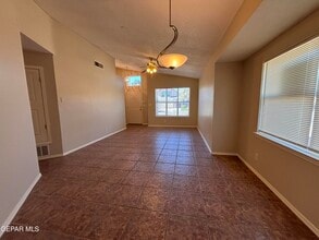 6164 River Park Pl in El Paso, TX - Building Photo - Building Photo