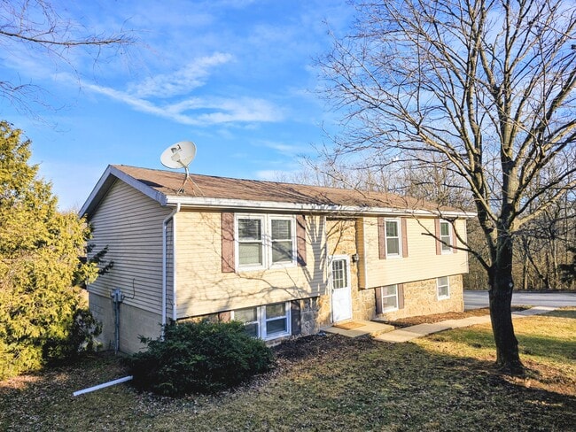 123 Nettie Dr in Myerstown, PA - Foto de edificio - Building Photo