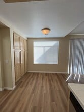 9765 Trail Rider Dr in Las Vegas, NV - Building Photo - Building Photo