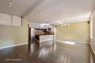 6 N Michigan Ave in Chicago, IL - Building Photo - Building Photo