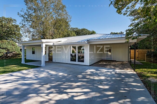 800 Daphne Ct in Daphne, AL - Building Photo - Building Photo