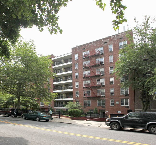 130 Clarkson Ave in Brooklyn, NY - Building Photo - Building Photo