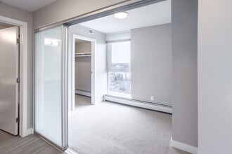 The Hendrix in Edmonton, AB - Building Photo - Interior Photo