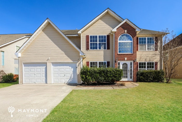 11668 Sarah Loop, Unit 728 in Hampton, GA - Building Photo