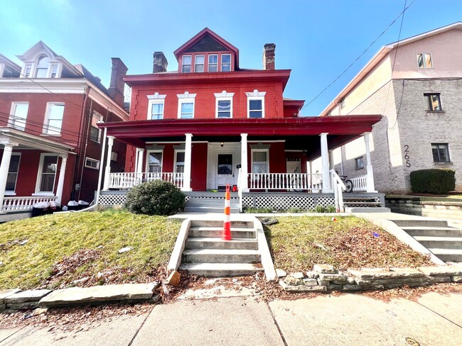 property at 259-261 N Dithridge St