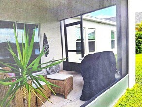 4840 Reisswood Lp in Palmetto, FL - Building Photo - Building Photo