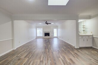 1402 Forest Home Dr in Houston, TX - Building Photo - Building Photo