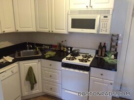 64 Hemenway St, Unit 5 in Boston, MA - Building Photo