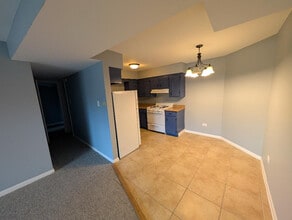 5858 W 87th St in Burbank, IL - Building Photo - Building Photo