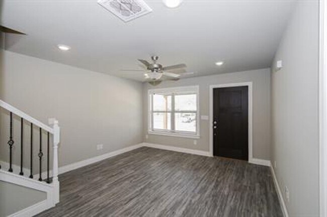 604 E Osage Trce in Rogers, AR - Building Photo - Building Photo