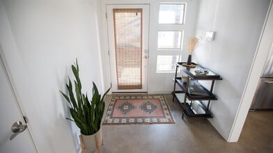 2509 E 16th St in Austin, TX - Building Photo - Building Photo