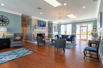 The Flats at Seminole Heights in Tampa, FL - Building Photo - Interior Photo