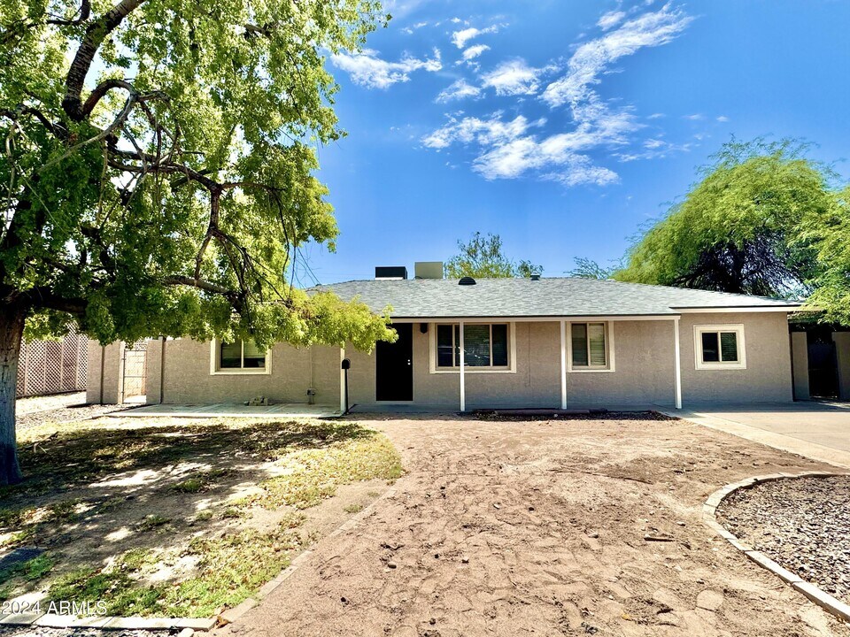 731 W 12th Pl in Tempe, AZ - Building Photo