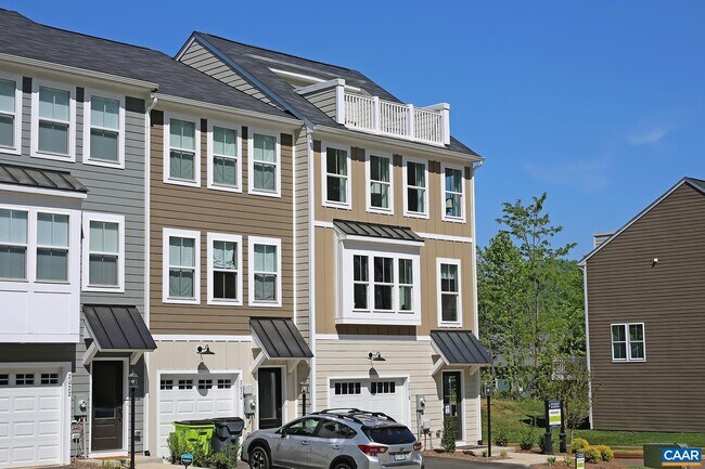 property at 2018 Desoto Dr