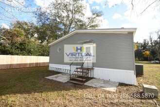 210 Hilltop Trail in Satsuma, FL - Building Photo - Building Photo