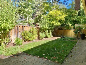 1279 NW Vicksburg Ave in Bend, OR - Building Photo - Building Photo