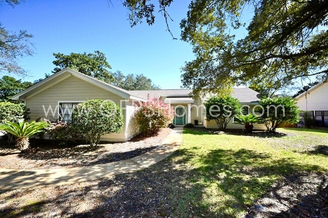 78 Country Club Dr E in Destin, FL - Building Photo - Building Photo