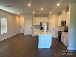1739 Braemar Vlg Dr in Monroe, NC - Building Photo - Building Photo