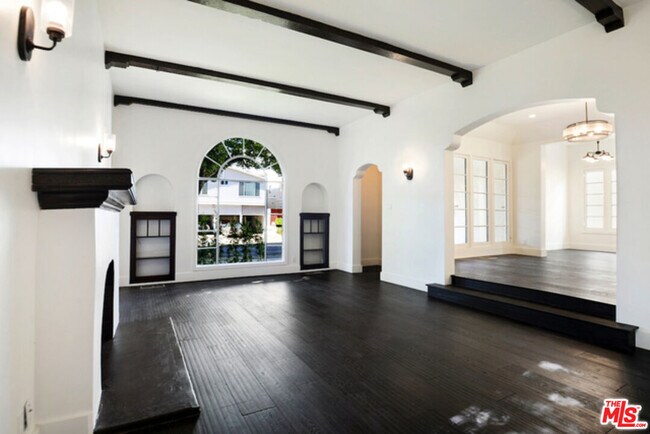 918 N Genesee Ave in West Hollywood, CA - Building Photo - Building Photo