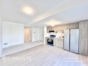 712 Autumn Willow Dr in Waterloo, ON - Building Photo - Building Photo