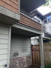 2654 NW 56th St in Seattle, WA - Building Photo - Building Photo