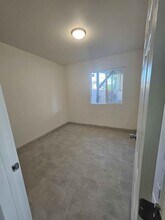 1359 W 59th Pl, Unit 59th ADU in Los Angeles, CA - Foto de edificio - Building Photo