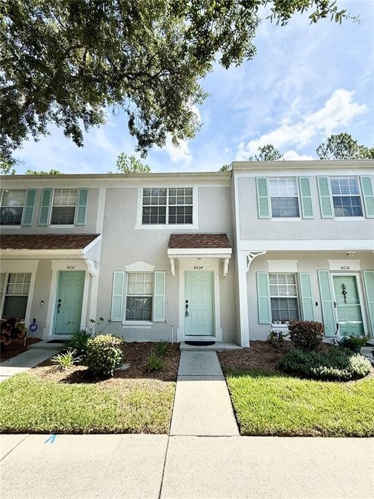 8654 Hunters Key Cir in Tampa, FL - Building Photo