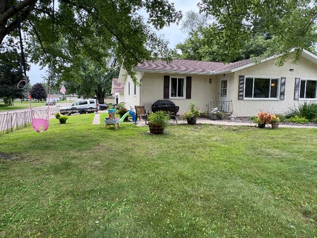 property at 922 Girard St