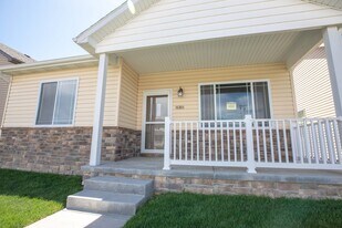 8301 Ryley Ln in Lincoln, NE - Building Photo