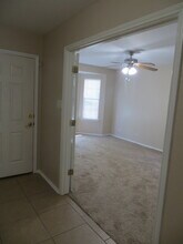 6611 Clovis Ct in San Antonio, TX - Foto de edificio - Building Photo