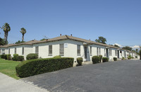 308-330 S Chapel Ave in Alhambra, CA - Building Photo - Building Photo