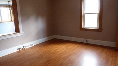 100 S Lincoln Ave in Greensburg, PA - Building Photo - Building Photo