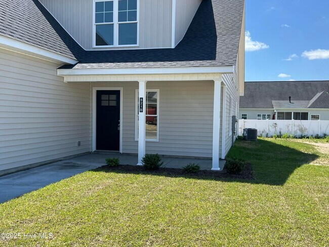 821 Sarah Rebecca Dr in Greenville, NC - Building Photo - Building Photo