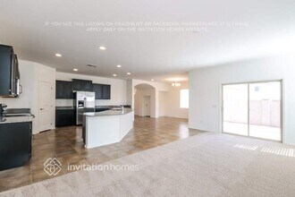 1285 E Dragon Fly Rd in Queen Creek, AZ - Foto de edificio - Building Photo