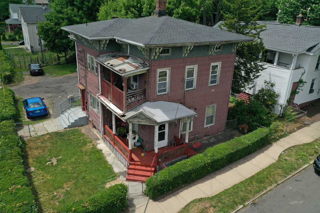 164 Curtis St in New Britain, CT - Building Photo