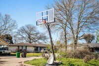 6407 Oaknut Dr photo'