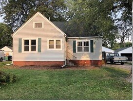 3507 68th St in Urbandale, IA - Building Photo