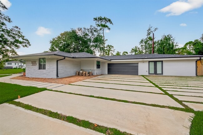 property at 3333 Calumet St