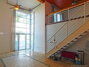 7744 Collins Ave-Unit -7 in Miami Beach, FL - Building Photo - Building Photo
