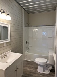 215 Fite Ave E photo'