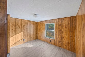 4220 State Rd J in Fulton, MO - Building Photo - Building Photo