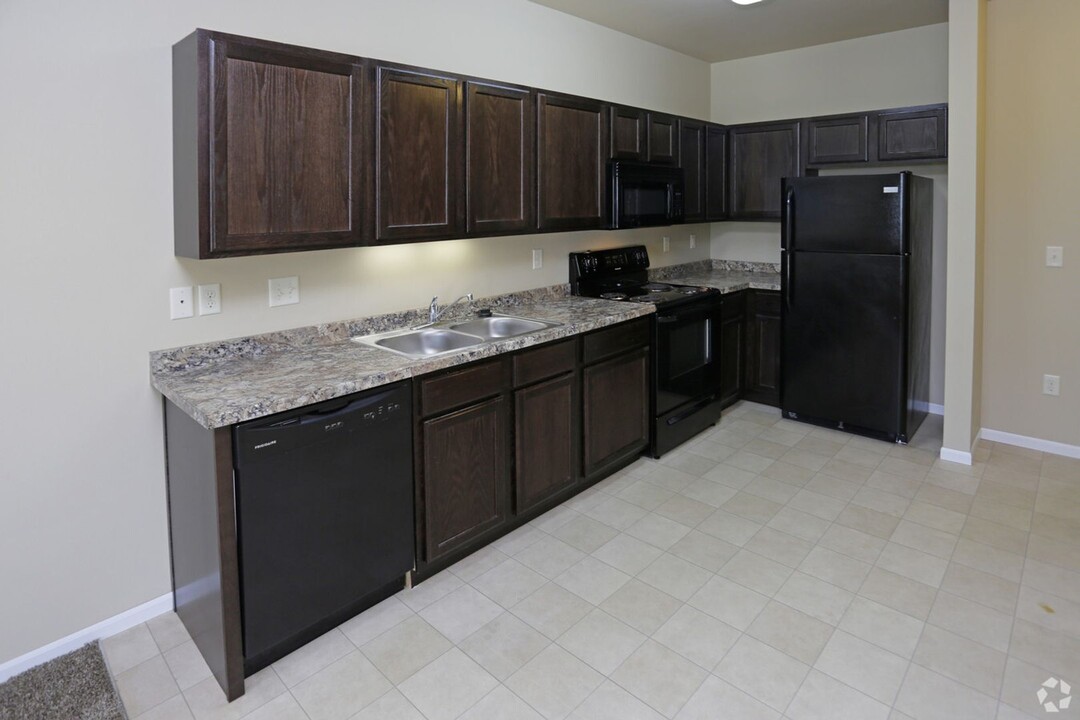 1227 Queens Way, Unit 305 in West Fargo, ND - Building Photo
