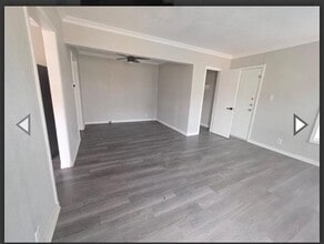 211 SE 13th St in Grand Prairie, TX - Building Photo - Building Photo